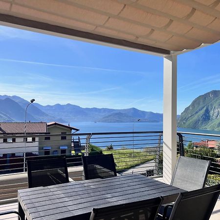 Costa Blu - Terrace Overlooking The Lake & Pool Riva di Solto Exterior photo
