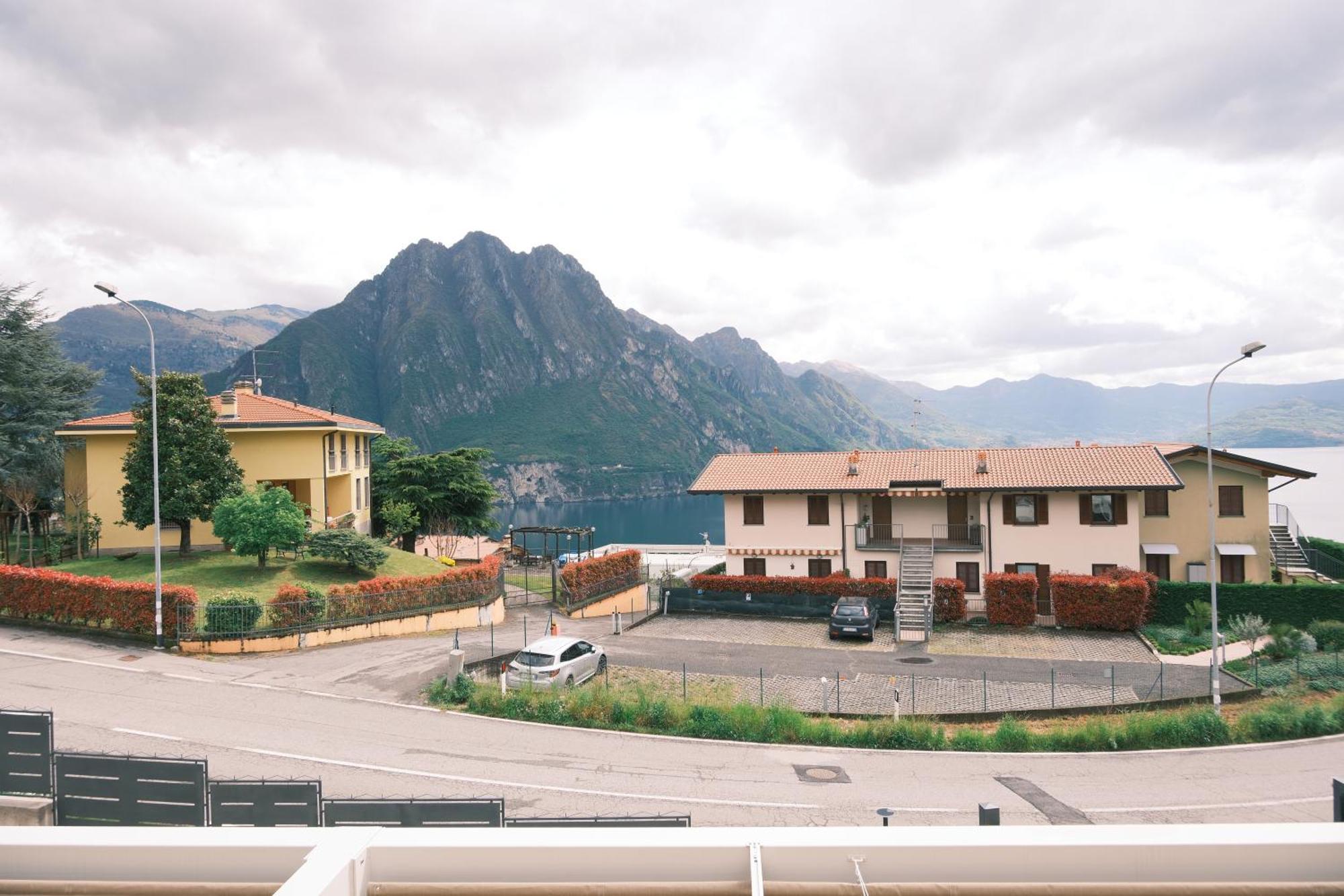 Costa Blu - Terrace Overlooking The Lake & Pool Riva di Solto Exterior photo
