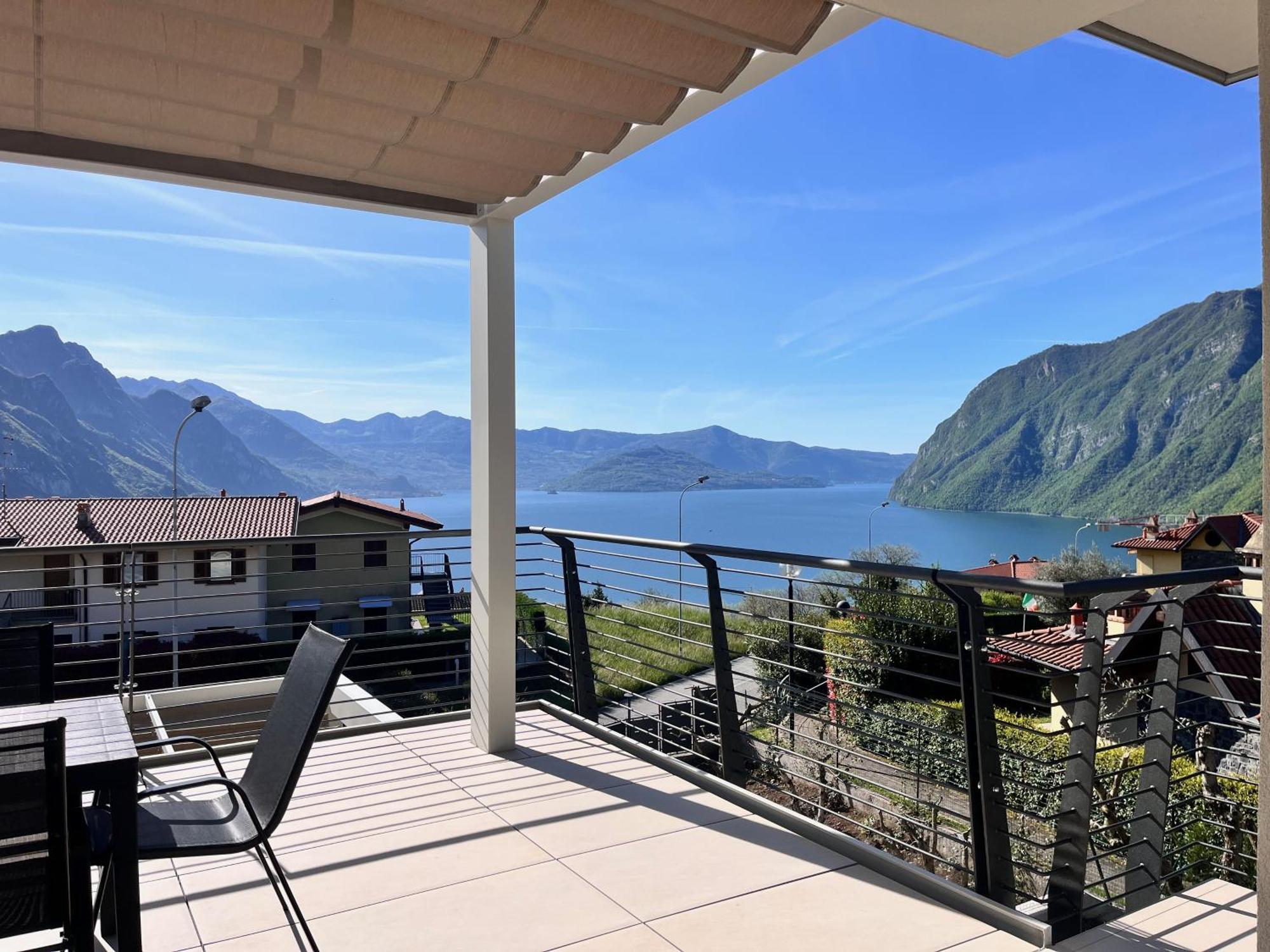 Costa Blu - Terrace Overlooking The Lake & Pool Riva di Solto Exterior photo