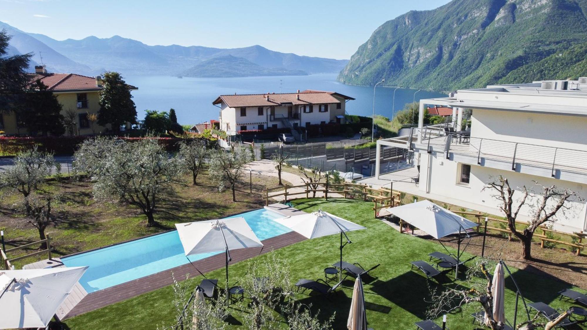 Costa Blu - Terrace Overlooking The Lake & Pool Riva di Solto Exterior photo